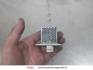 O206959 Gebruikte kachel weerstand Opel Agila