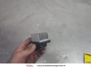 O206975 Gebruikte kachel weerstand Mitsubishi Grandis