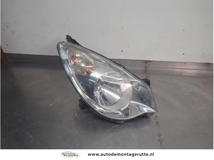 Gebruikte Koplamp rechts Opel Agila O206997