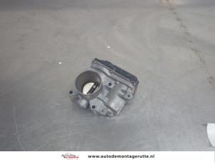 O207001 Gebruikte gasklephuis Renault Twingo