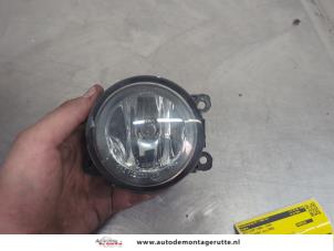 O207014 Gebruikte mistlamp links-voor Suzuki Swift