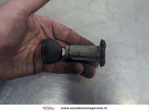 O207035 Gebruikte cilinderslot portier links Mitsubishi Space Star