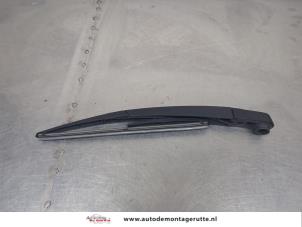 O207054 Gebruikte ruitenwisserarm achter Citroen C3