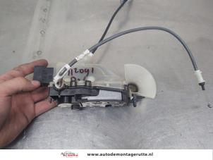 O207066 Gebruikte portierslot mechaniek 4deurs rechts-voor Citroen C3