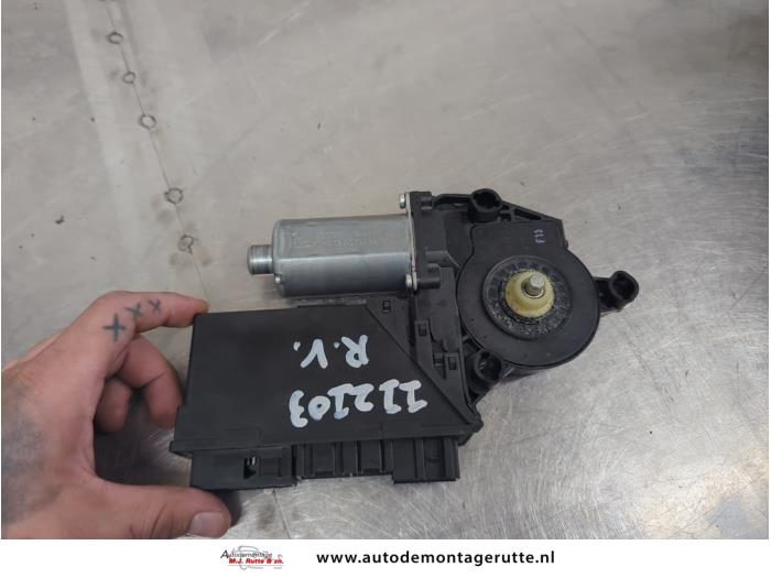 Gebruikte Raammotor Portier Audi A4 O207090