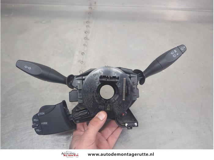 Gebruikte Stuurkolomschakelaar Ford Focus O207101