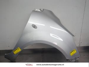 O207102 Gebruikte spatbord rechts-voor Opel Agila