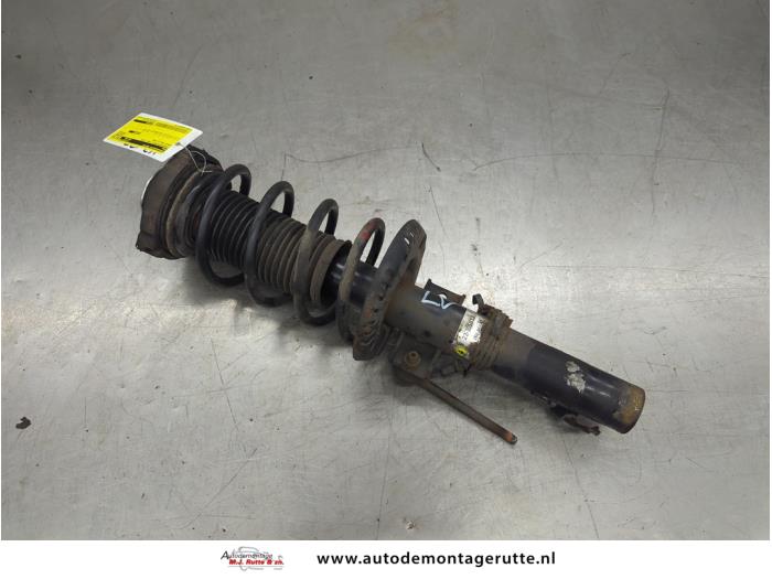 Gebruikte Voorpoot links Skoda Fabia O207135