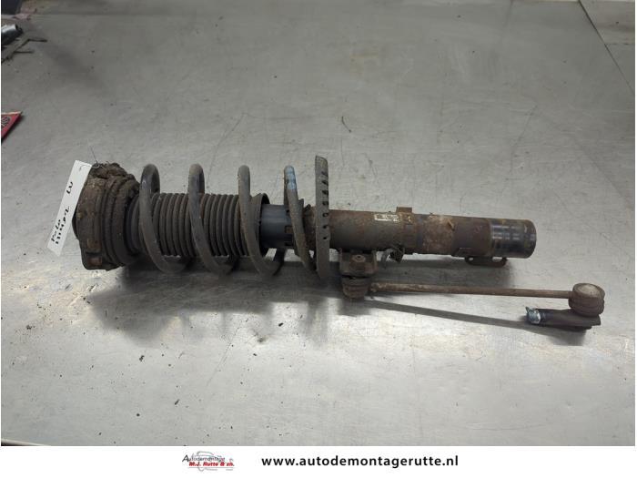 Gebruikte Schokdemperpoot links-voor Volkswagen Polo O207146
