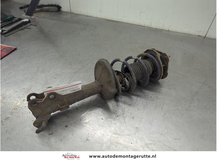 Gebruikte Schokdemperpoot rechts-voor Toyota Starlet O207147