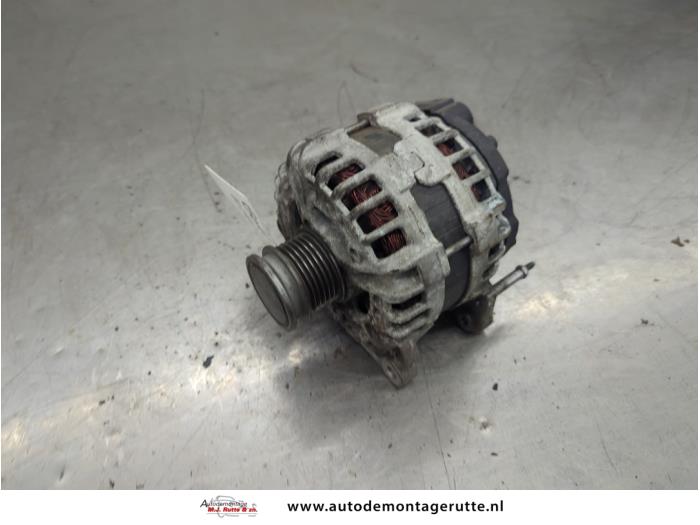 Gebruikte Dynamo Volkswagen Golf VII (AUA) 1.4 TSI 16V Prijs op aanvraag aangeboden door Autodemontage M.J. Rutte B.V.