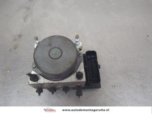 O207158 Gebruikte abs pomp Hyundai I20