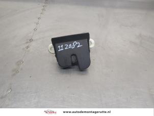 O207170 Gebruikte achterklep slotvanger Seat Altea