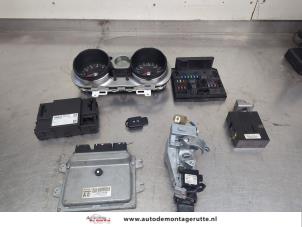 O207190 Gebruikte contactslot + computer Nissan Qashqai