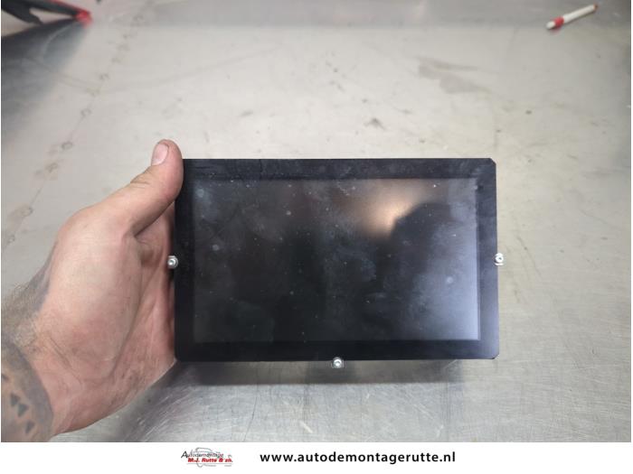 Gebruikte Display Interieur Nissan Qashqai (J10) 2.0 16V 4x4 Prijs € 125,00 Margeregeling aangeboden door Autodemontage M.J. Rutte B.V.