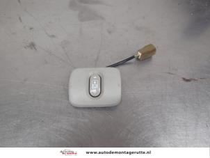 O207241 Gebruikte schuifdak schakelaar Nissan Qashqai