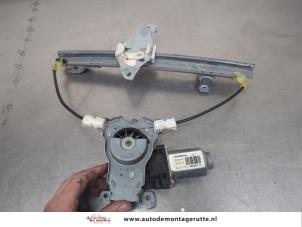 O207268 Gebruikte raammechaniek 4deurs rechts-achter Nissan Qashqai