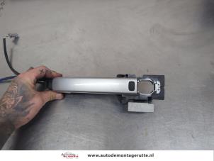 O207273 Gebruikte deurgreep 4deurs links-voor Nissan Qashqai