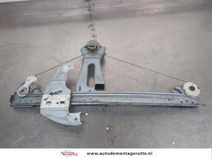 O207306 Gebruikte ruitmechaniek 2deurs links-voor Toyota Aygo