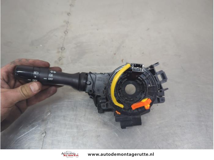 Gebruikte Schakelaar Stuurkolom (licht) Toyota Yaris O207356