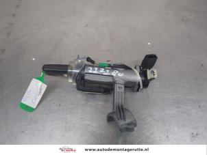 O207370 Gebruikte sleutel+contactslot Chevrolet Captiva