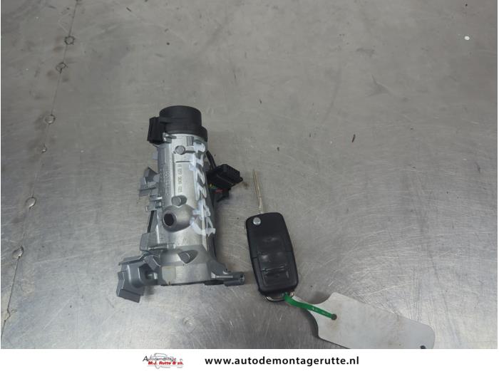 Gebruikte Kontaktslot+Sleutel Volkswagen Golf O207375