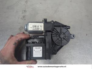 O207376 Gebruikte motor electrisch raam Volkswagen Golf