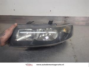 O207448 Gebruikte linker koplamp Seat Leon