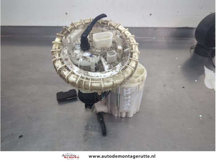 Gebruikte Tank element Pomp Audi A4 (B8) 1.8 TFSI 16V Prijs op aanvraag aangeboden door Autodemontage M.J. Rutte B.V.