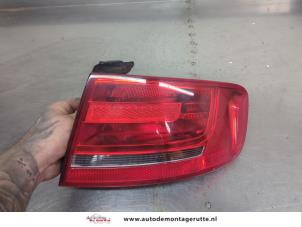 O207457 Gebruikte achterlicht rechts Audi A4