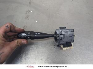 O207487 Gebruikte richtingaanwijzer schakelaar Suzuki Swift