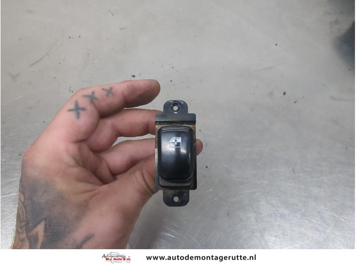 Gebruikte Elektrisch Raam Schakelaar Hyundai H300 O207543