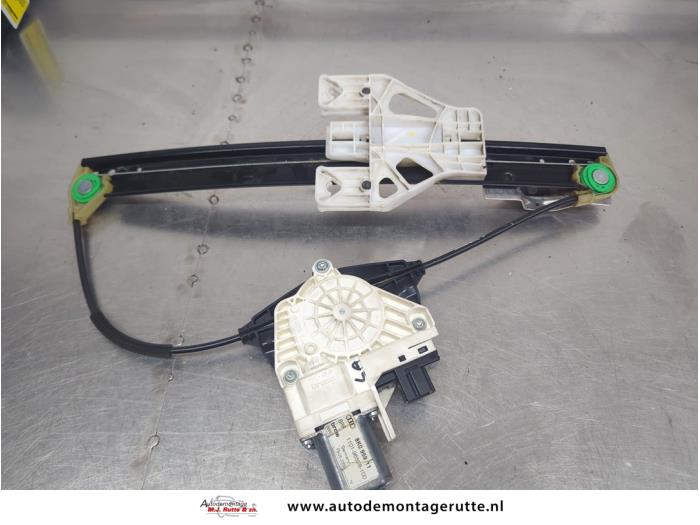Gebruikte Ruitmechaniek 4Deurs links-achter Audi A4 O207572