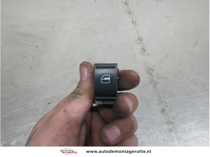 Gebruikte Elektrisch Raam Schakelaar Volkswagen Eos O207563