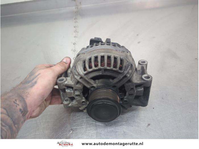 Gebruikte Alternator Audi A4 O207586