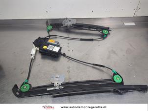 O207602 Gebruikte raammechaniek 4deurs rechts-voor Audi A4