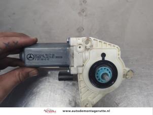 O207610 Gebruikte motor electrisch raam Mercedes B-Klasse