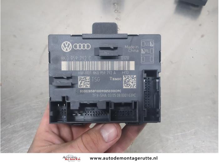 Gebruikte Comfort Module Audi A4 O207623