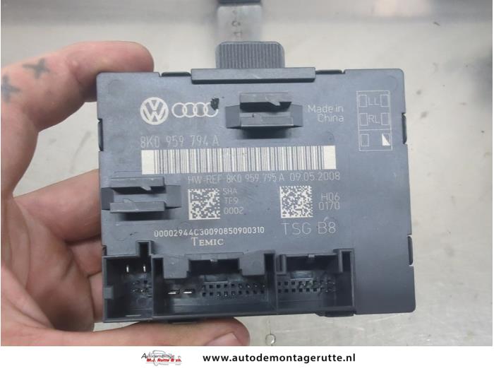 Gebruikte Comfort Module Audi A4 O207624