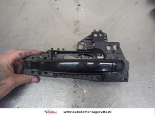 O207625 Gebruikte portiergreep 4deurs rechts-voor Audi A4