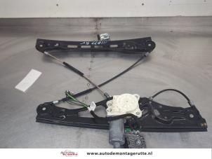 O207649 Gebruikte raammechaniek 4deurs rechts-voor Mercedes E-Klasse