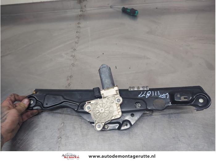Gebruikte Ruitmechaniek 4Deurs links-achter Mercedes E-Klasse O207666