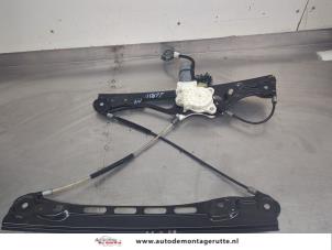 O207667 Gebruikte ruitmechaniek 4deurs links-voor Mercedes E-Klasse