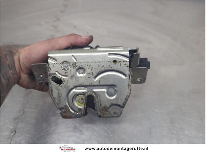 Gebruikte Slotmechaniek Achterklep Mercedes E-Klasse O207668