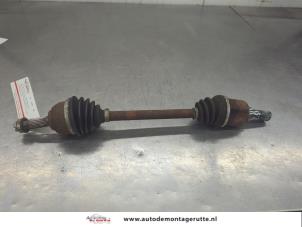 O207695 Gebruikte steekas links-voor Nissan Note