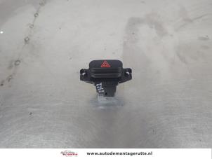 O207723 Gebruikte gevarenlicht schakelaar Hyundai I10