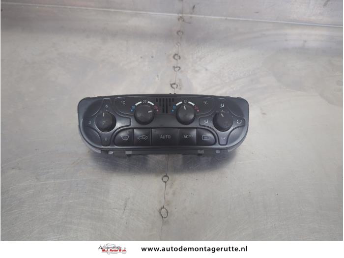 Gebruikte Chaufage Bedieningspaneel Mercedes CLK O207728