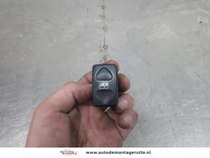 O207775 Gebruikte elektrisch raam schakelaar Landrover Freelander