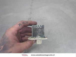O207796 Gebruikte kachel weerstand Suzuki Wagon R+