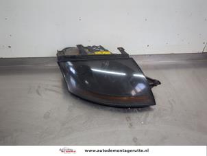 O207842 Gebruikte rechter koplamp Audi TT